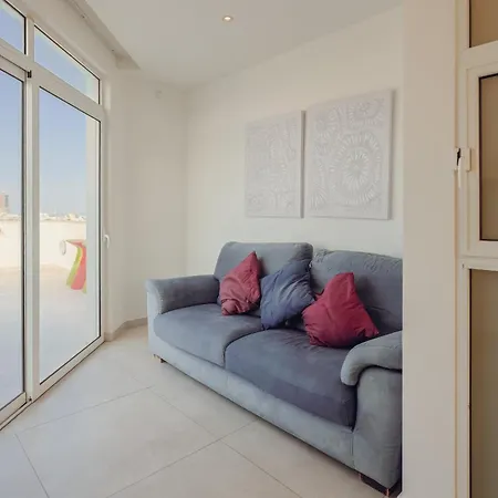 Contemporary 2br Duplex With Sunny Terrace Tal-Franciz