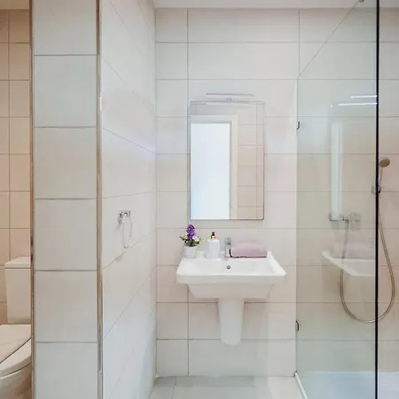Contemporary 2br Duplex With Sunny Terrace Tal-Franciz