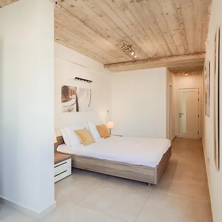 Apartament Contemporary 2br Duplex With Sunny Terrace Tal-Franciz