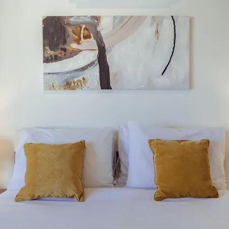 Contemporary 2br Duplex With Sunny Terrace Apartament *