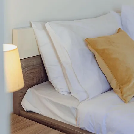 Apartament Contemporary 2br Duplex With Sunny Terrace Tal-Franciz