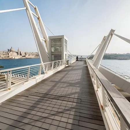 Contemporary 2br Duplex With Sunny Terrace Apartament *